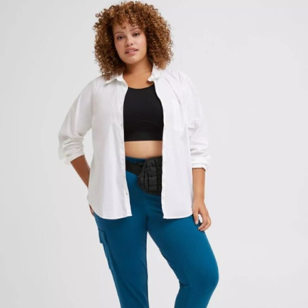 Torrid - Madison Poplin Button-Up Long Sleeve Shirt in Bright White